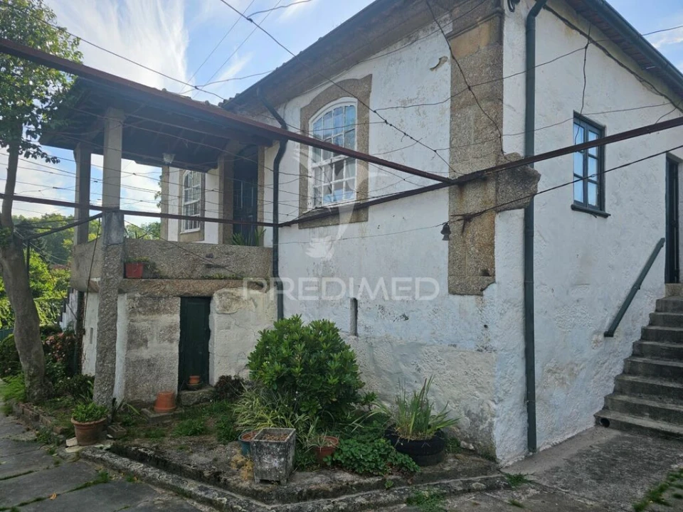 Moradia T4 para Venda em Água Longa Foto 1