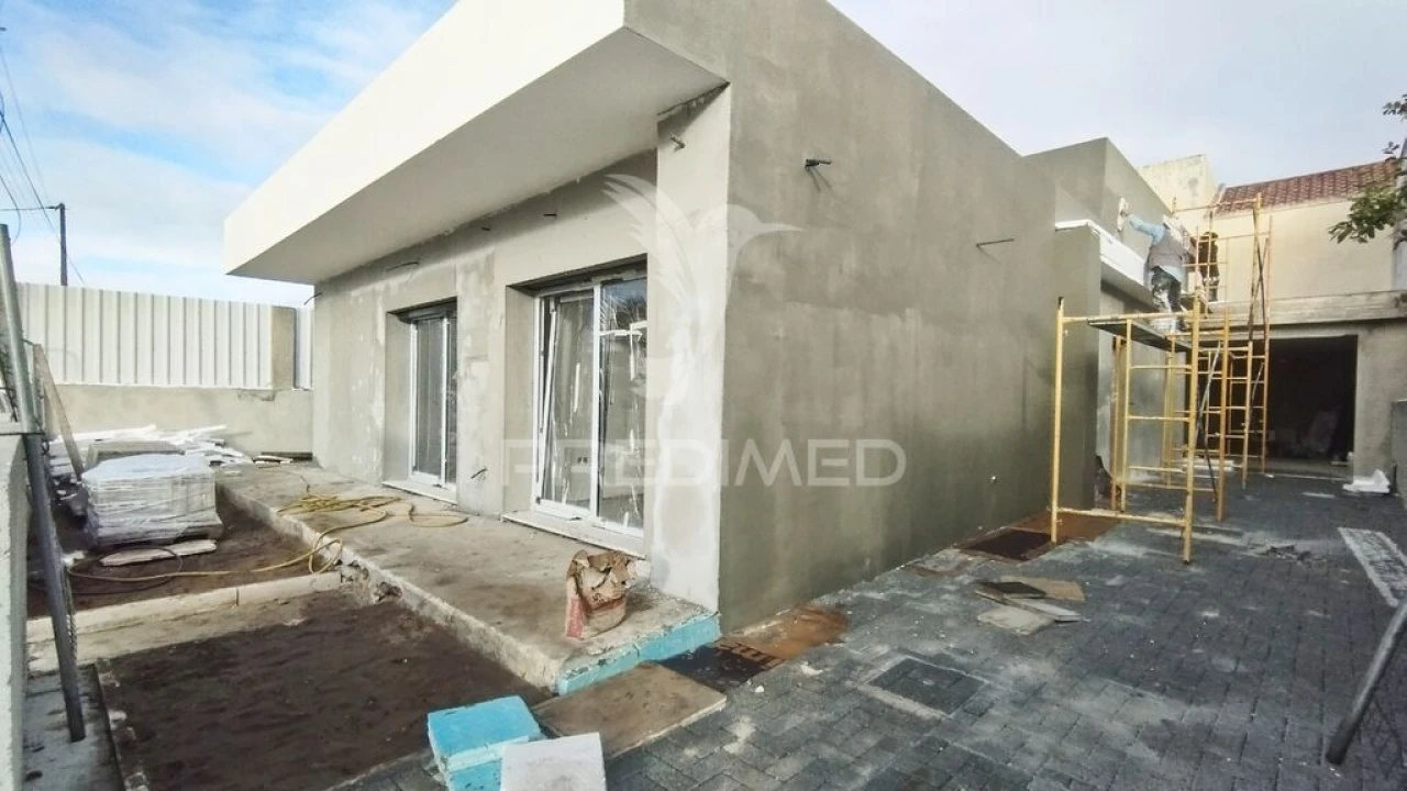 Moradia T4 para Venda em Fernao Ferro Foto 11