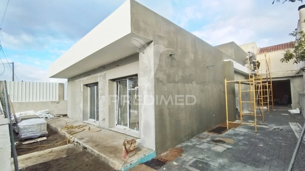 Moradia T4 para Venda em Fernao Ferro Foto 20