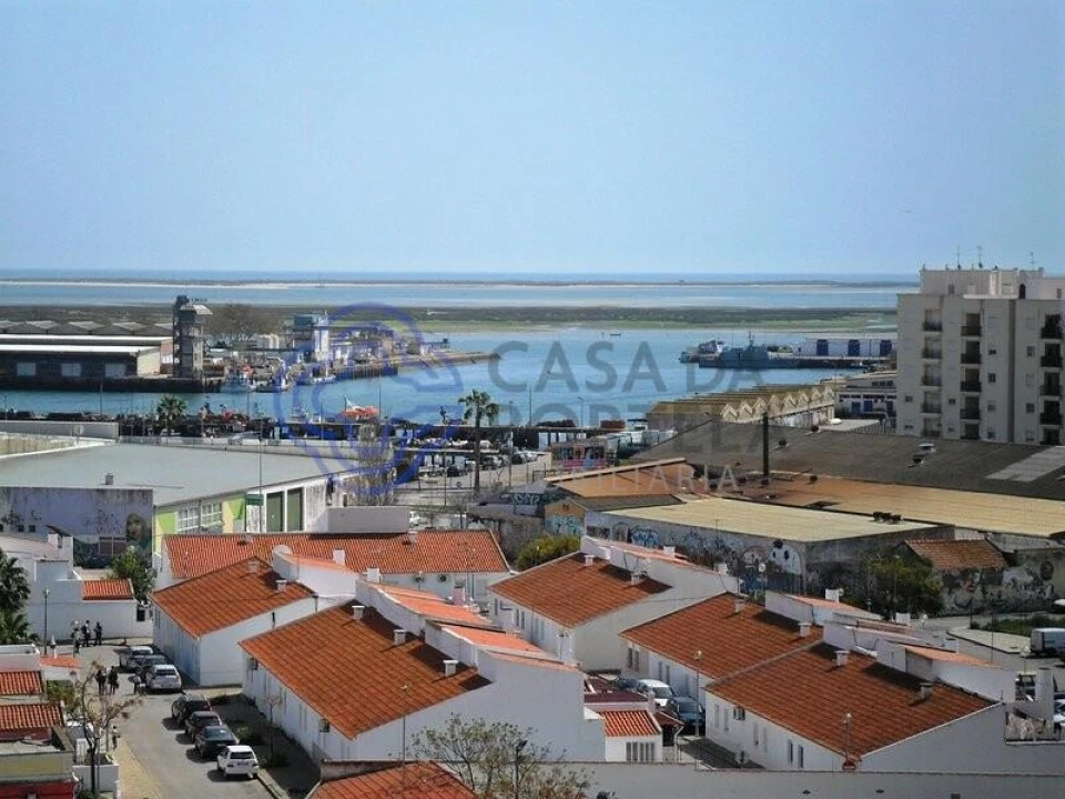 Apartamento T3 para Venda em Quelfes Foto 42