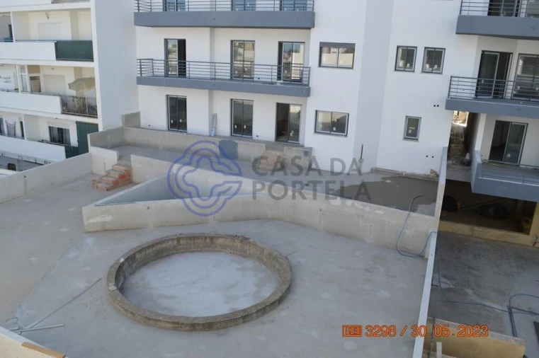Apartamento T3 para Venda em Quelfes Foto 25