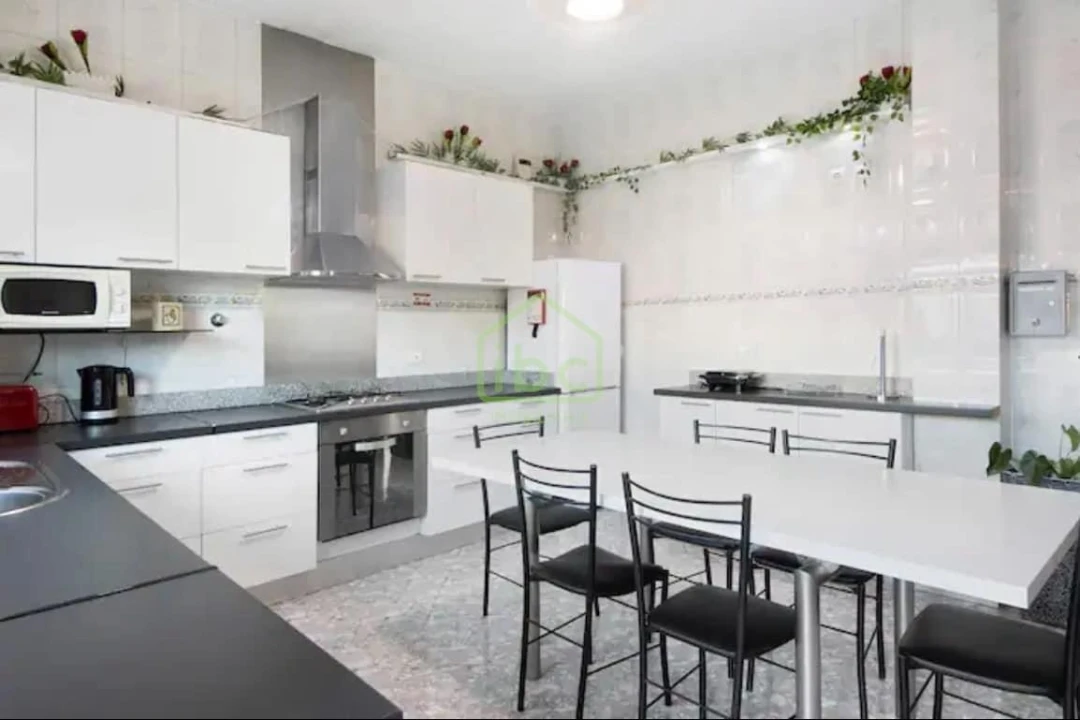 Moradia T4 para Venda em Rio Mau e Arcos Foto 4