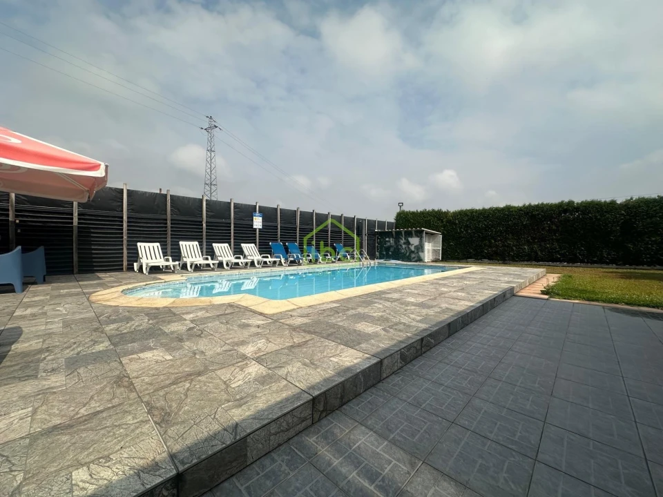 Moradia T4 para Venda em Rio Mau e Arcos Foto 14