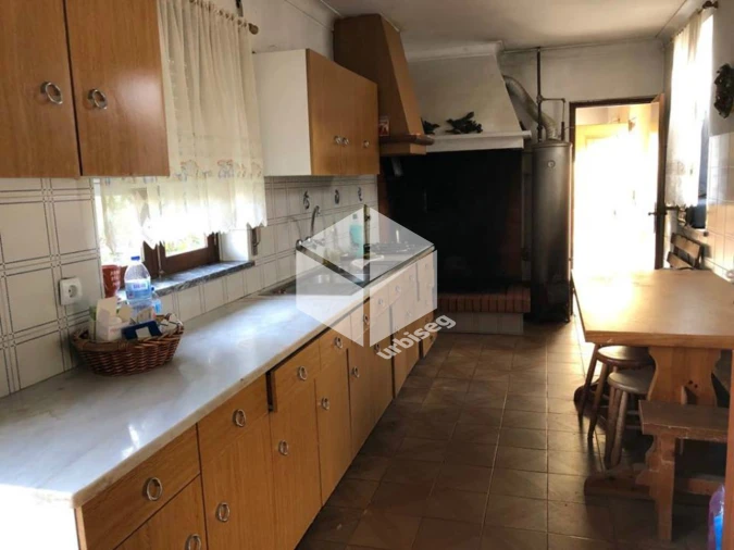 Moradia T9 para Venda em Lavos Foto 3