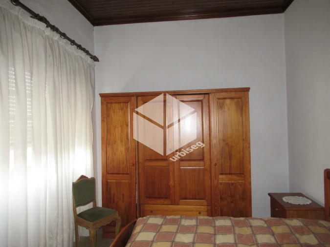 Moradia T9 para Venda em Lavos Foto 12