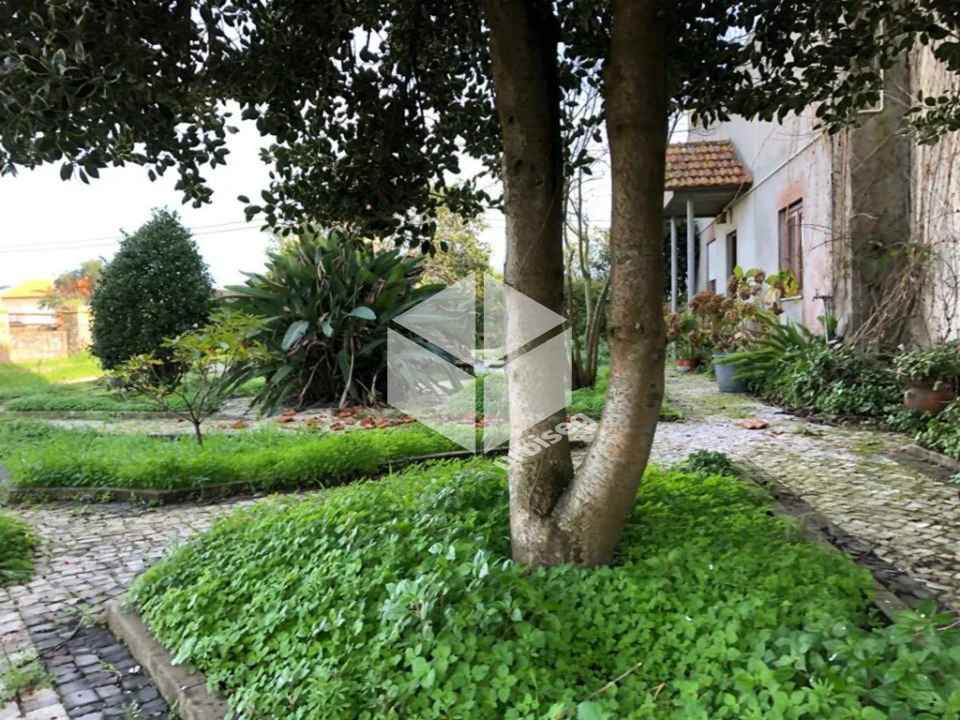 Moradia T9 para Venda em Lavos Foto 18