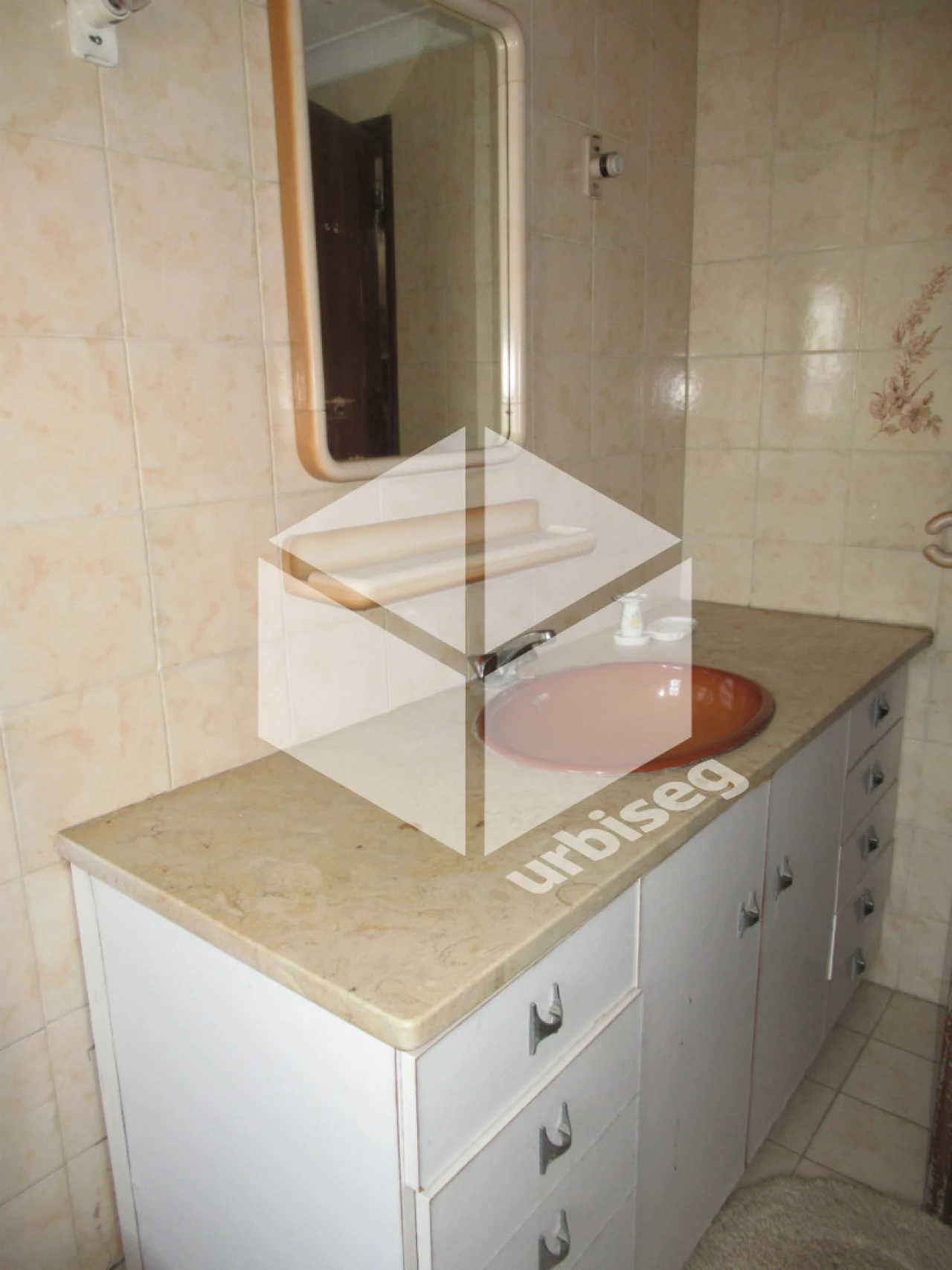 Moradia T9 para Venda em Lavos Foto 14