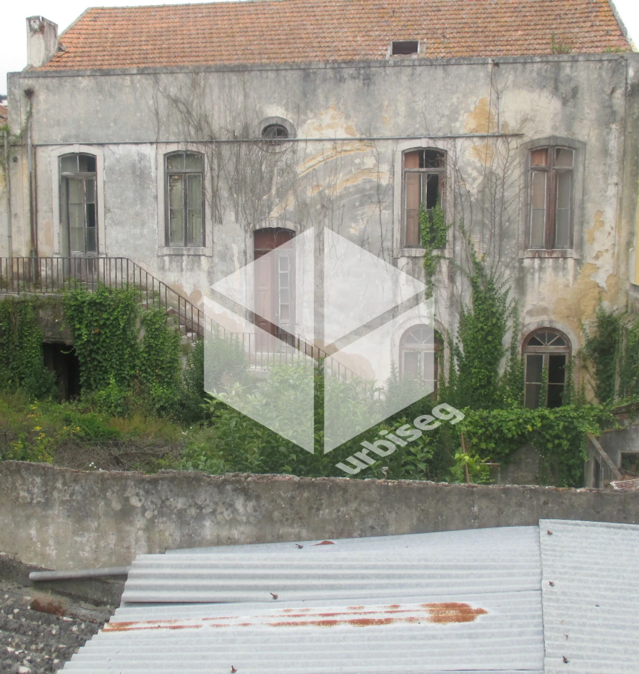 Moradia T10 para Venda em Buarcos Foto 1