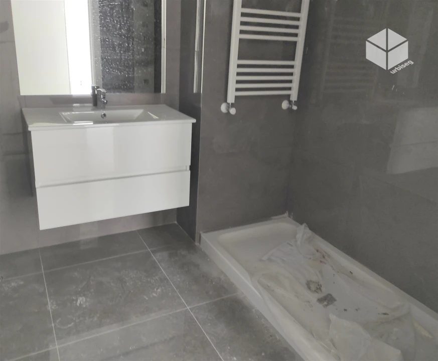 Apartamento T2 para Venda em Buarcos Foto 8