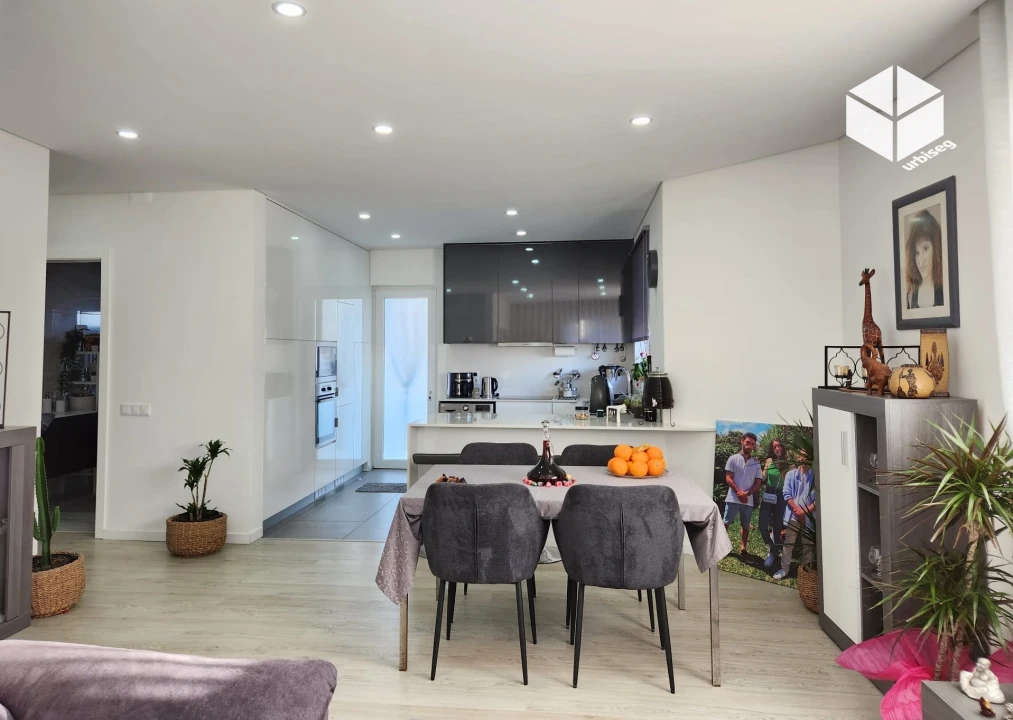 Apartamento T3 para Venda em Buarcos Foto 11