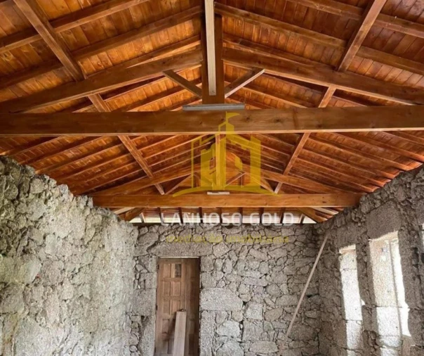 Quinta T3 para Venda em Caniçada e Soengas Foto 1