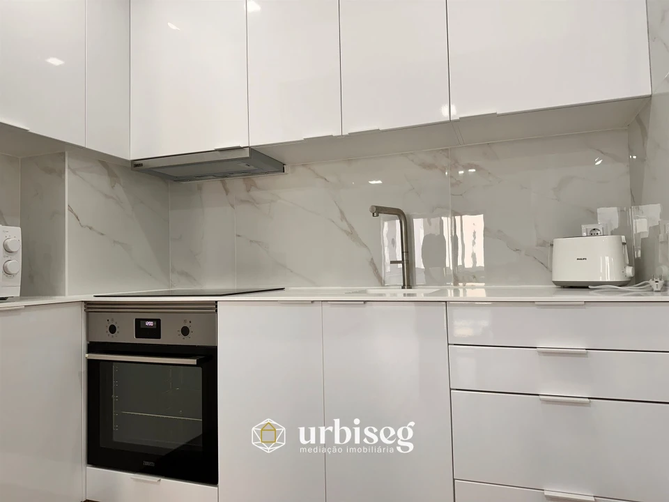 Apartamento T1 para Venda em Buarcos Foto 5