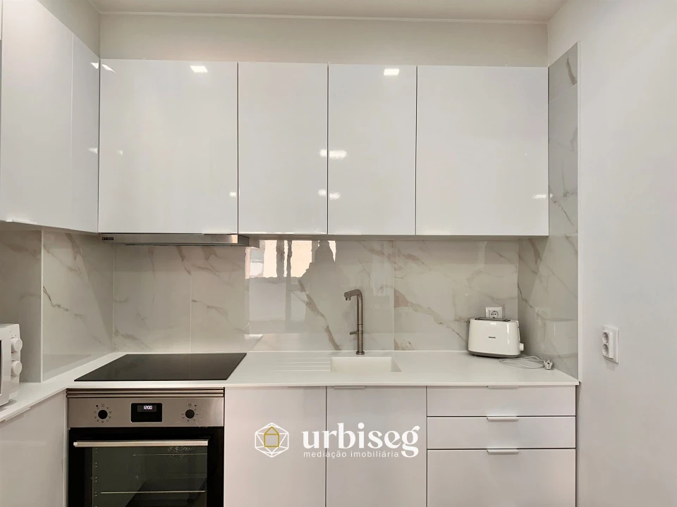 Apartamento T1 para Venda em Buarcos Foto 6