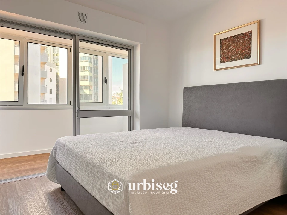 Apartamento T1 para Venda em Buarcos Foto 17