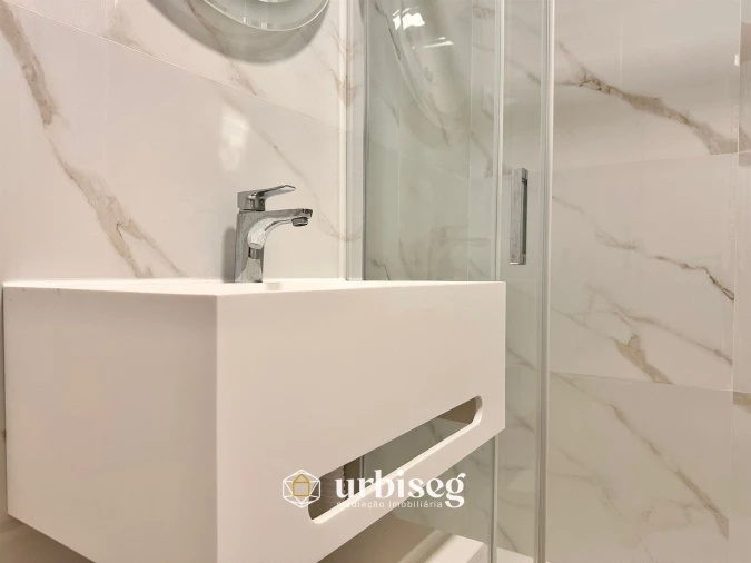 Apartamento T1 para Venda em Buarcos Foto 22