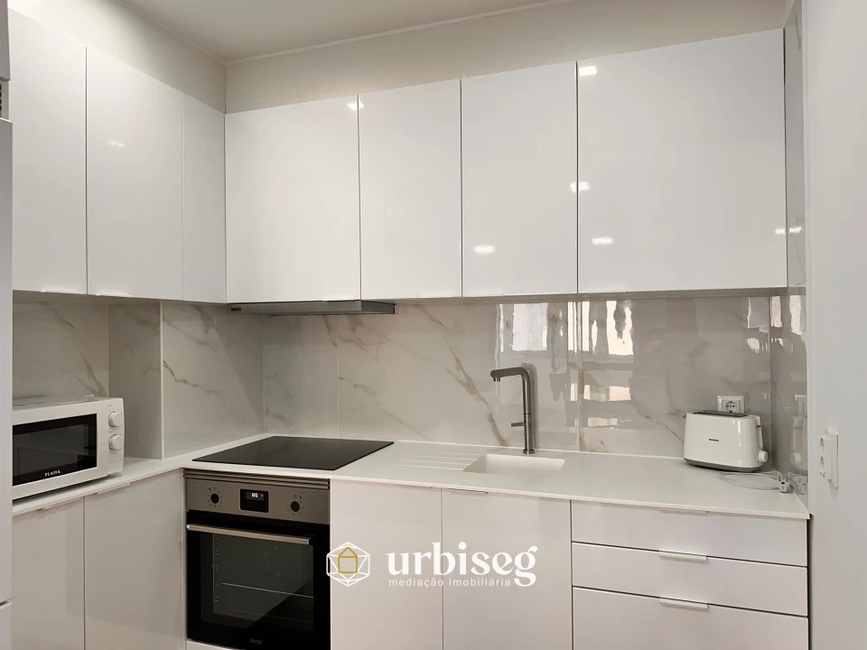 Apartamento T1 para Venda em Buarcos Foto 8