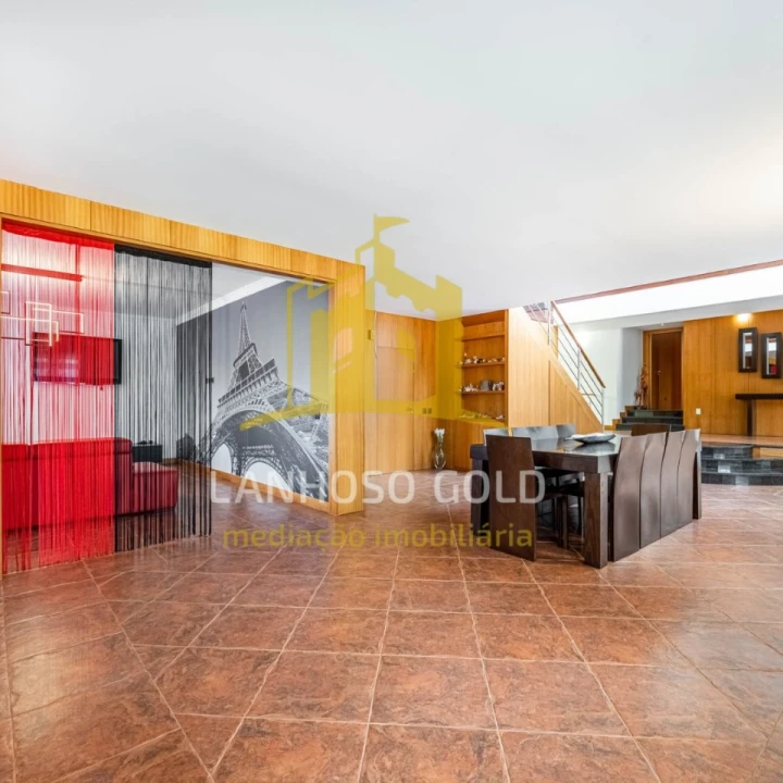 Moradia T3 para Venda em Campos e Louredo Foto 5