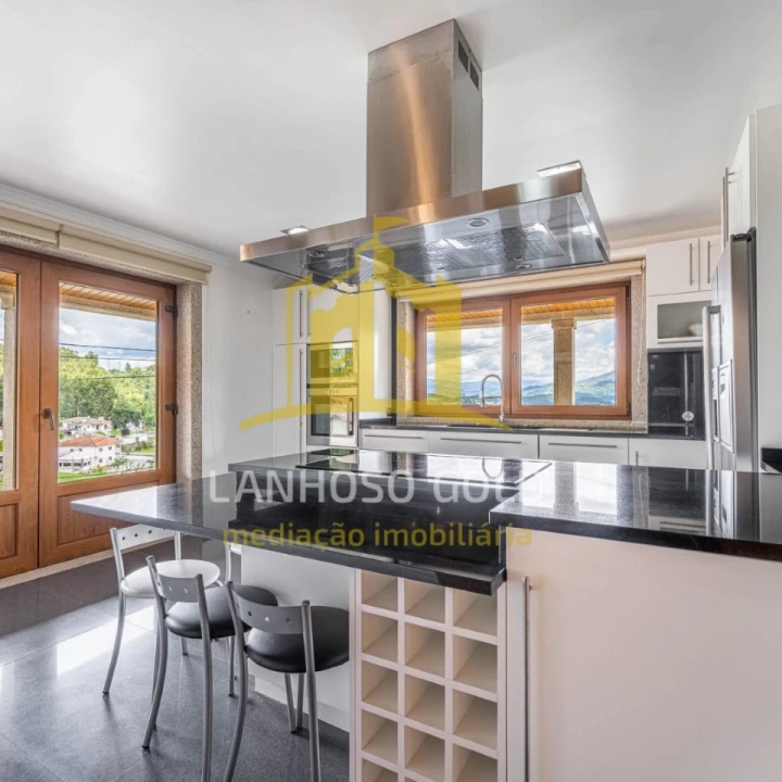 Moradia T3 para Venda em Campos e Louredo Foto 12