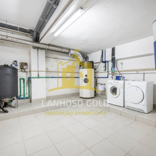 Moradia T3 para Venda em Campos e Louredo Foto 28