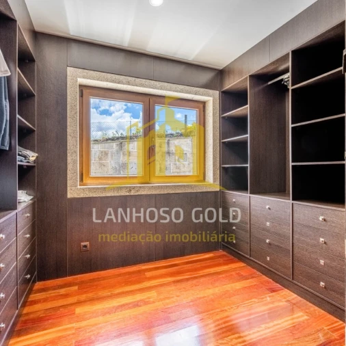 Moradia T3 para Venda em Campos e Louredo Foto 11