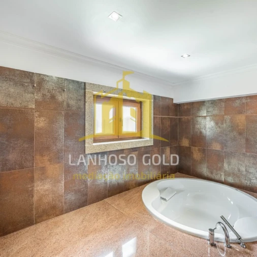 Moradia T3 para Venda em Campos e Louredo Foto 19