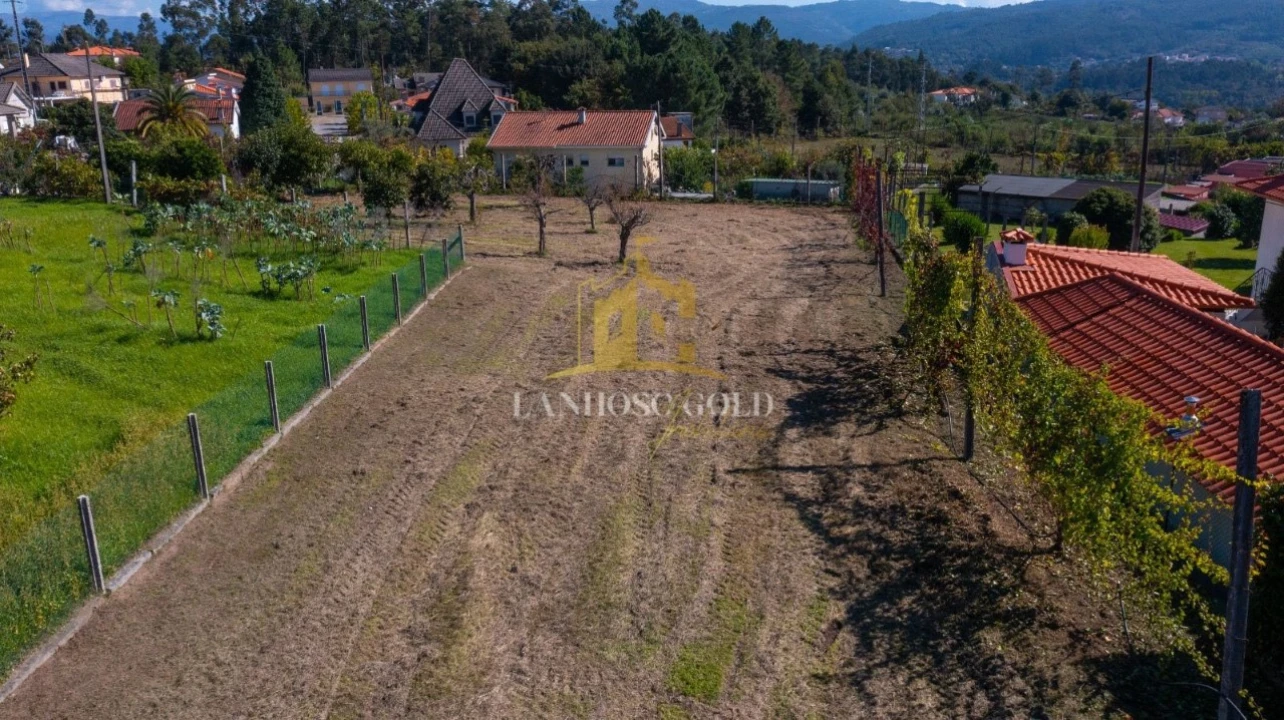 Terreno para Venda em Campos e Louredo Foto 6