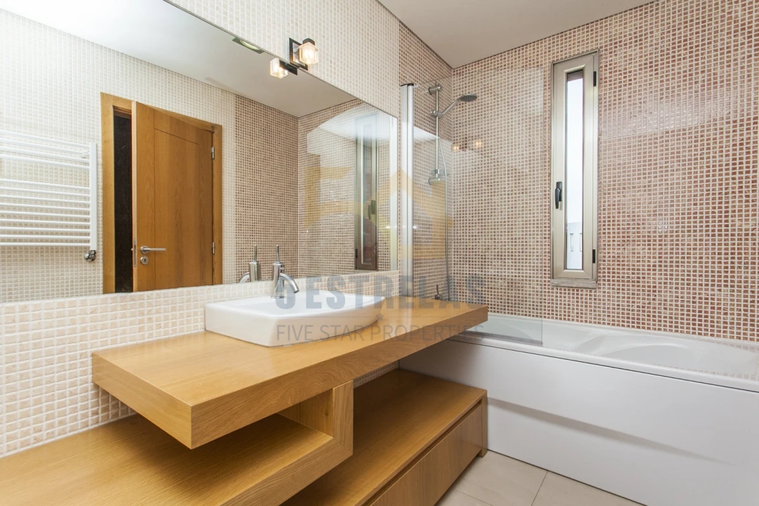Apartamento T4 para Venda em Santa Maria e São Miguel, São Martinho, São Pedro Penaferrim Foto 28