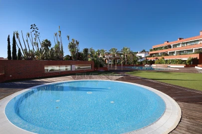 Apartamento T4 para Venda em Santa Maria e São Miguel, São Martinho, São Pedro Penaferrim