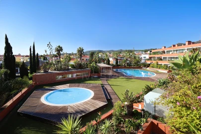 Apartamento T4 para Venda em Santa Maria e São Miguel, São Martinho, São Pedro Penaferrim