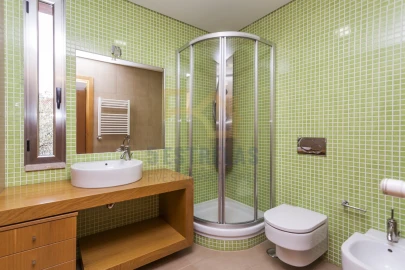 Apartamento T4 para Venda em Santa Maria e São Miguel, São Martinho, São Pedro Penaferrim