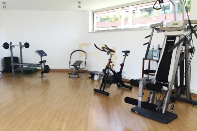 Apartamento T4 para Venda em Santa Maria e São Miguel, São Martinho, São Pedro Penaferrim