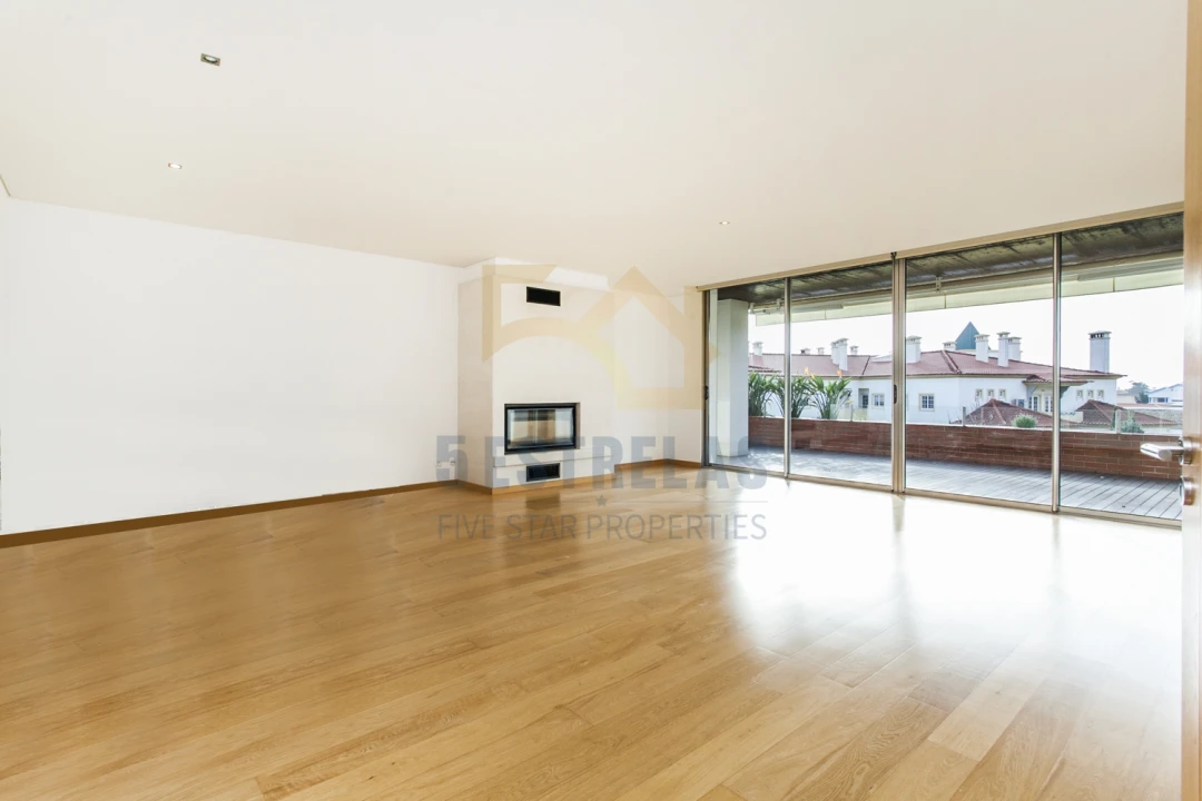 Apartamento T4 para Venda em Santa Maria e São Miguel, São Martinho, São Pedro Penaferrim Foto 5