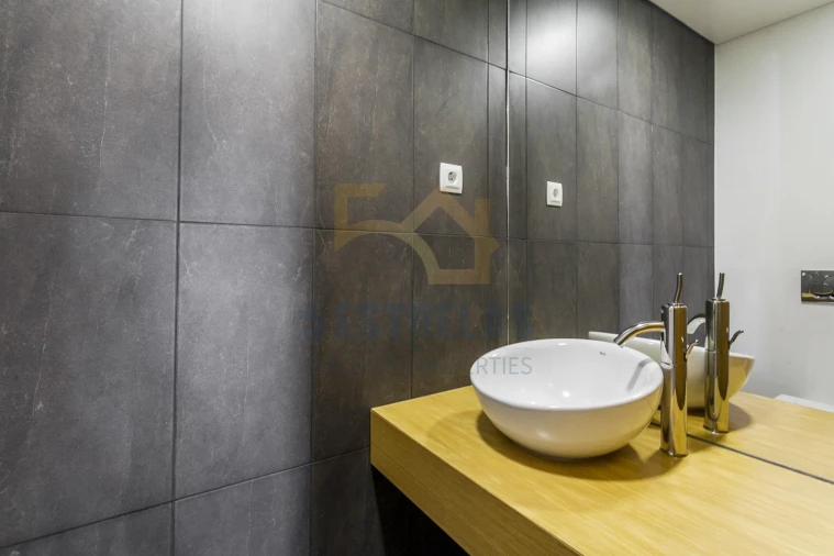 Apartamento T4 para Venda em Santa Maria e São Miguel, São Martinho, São Pedro Penaferrim Foto 19