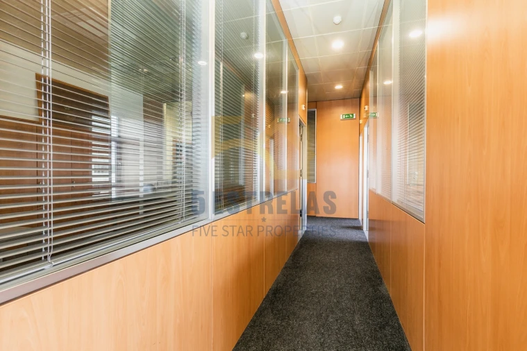 Escritório para Venda em Santa Maria e São Miguel, São Martinho, São Pedro Penaferrim Foto 21