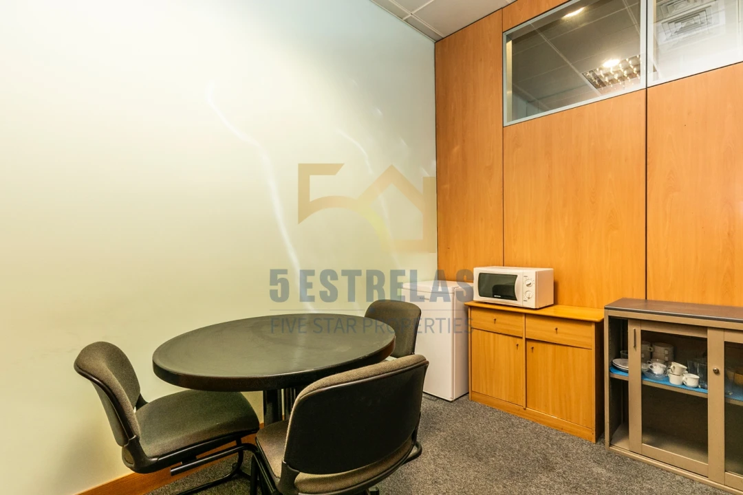 Escritório para Venda em Santa Maria e São Miguel, São Martinho, São Pedro Penaferrim Foto 7