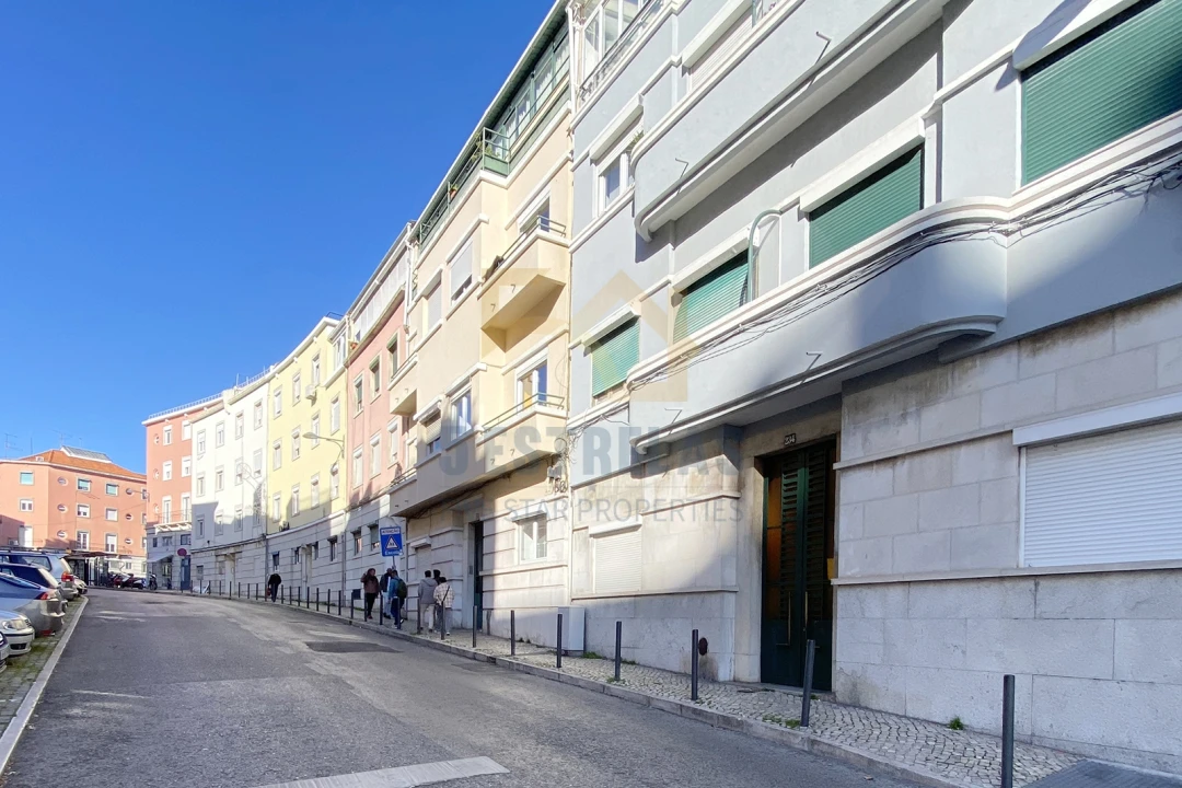 Apartamento T2 para Venda em Penha de França Foto 11