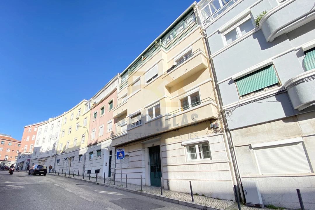 Apartamento T2 para Venda em Penha de França Foto 3