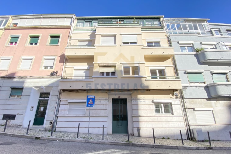 Apartamento T2 para Venda em Penha de França Foto 2