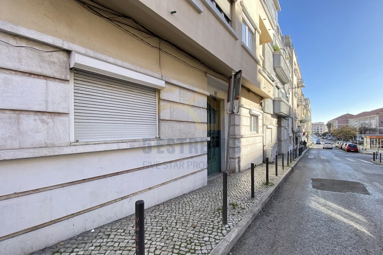 Apartamento T2 para Venda em Penha de França Foto 9