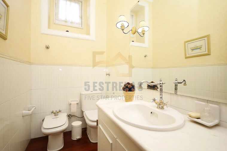 Moradia T25 para Venda em Alcanena e Vila Moreira Foto 38