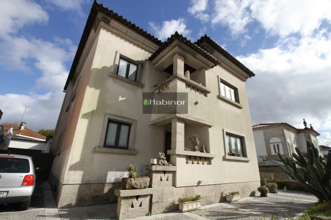 Moradia T5 para Venda em Santa Maria Maior e Monserrate e Meadela Foto 1