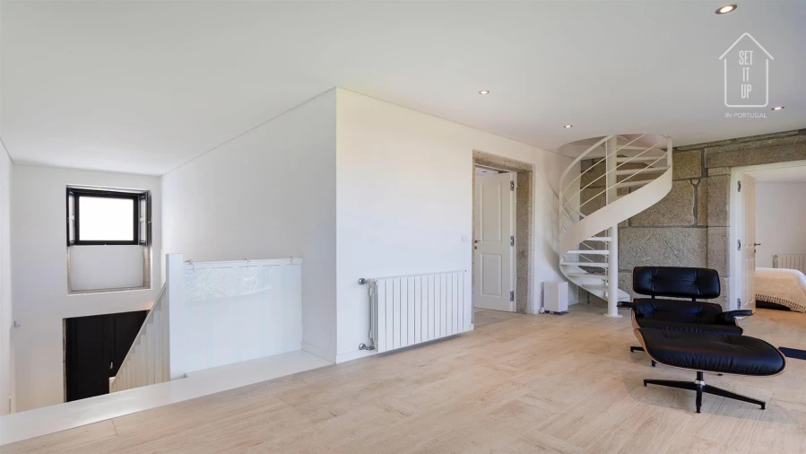 Moradia T4 para Venda em Darque Foto 4