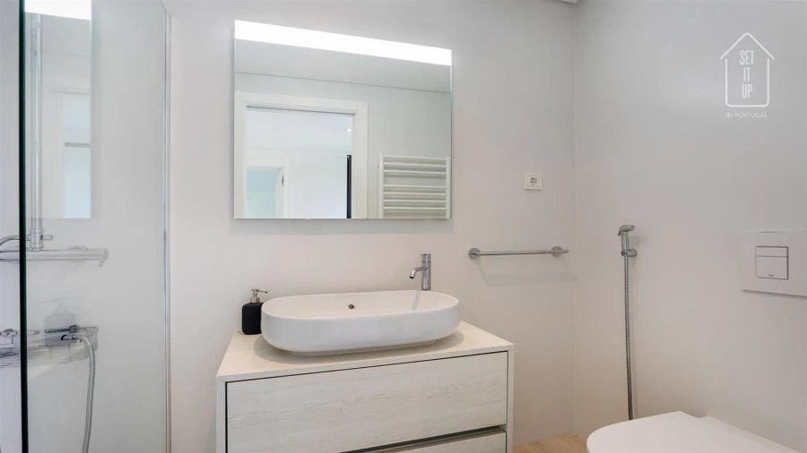 Moradia T4 para Venda em Darque Foto 16