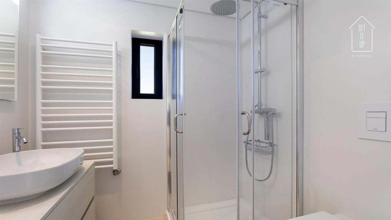 Moradia T4 para Venda em Darque Foto 15