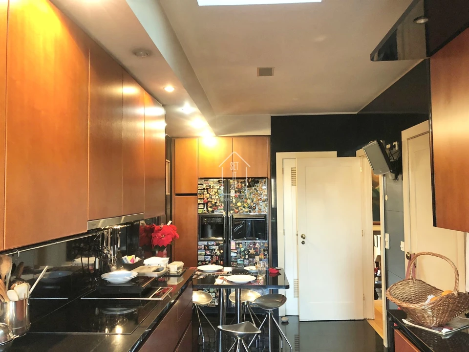 Apartamento T4 para Venda em Ramalde Foto 9
