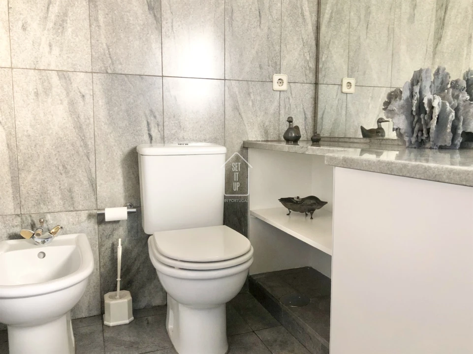 Apartamento T4 para Venda em Ramalde Foto 23
