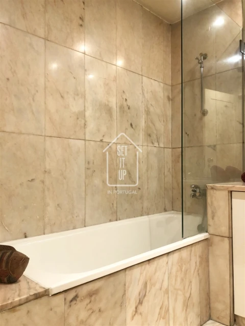 Apartamento T4 para Venda em Ramalde