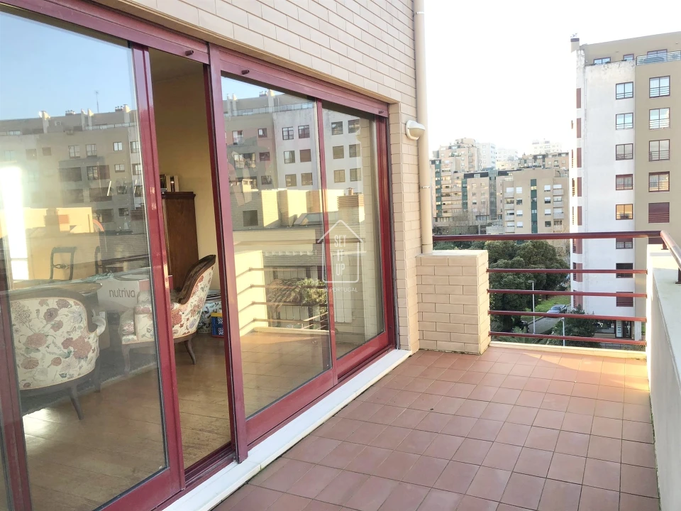 Apartamento T4 para Venda em Ramalde Foto 18