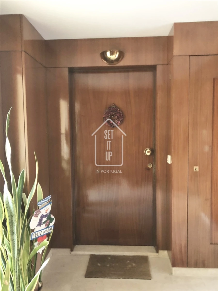 Apartamento T4 para Venda em Ramalde Foto 2