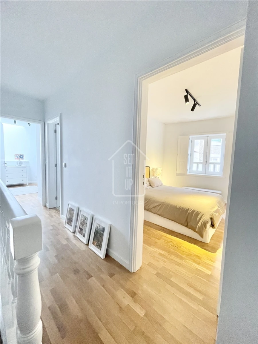 Apartamento T2 para Venda em Cedofeita, Santo Ildefonso, Sé, Miragaia, São Nicolau e Vitória Foto 4